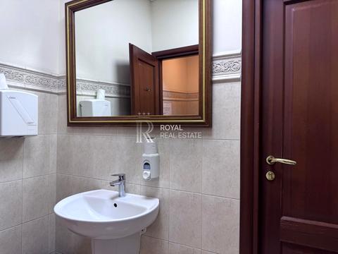 комерційна за адресою Новокостянтинівська вул., 13/10