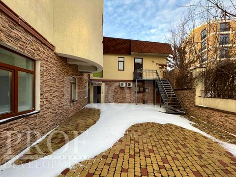 комерційна за адресою Лук'янівський, 9