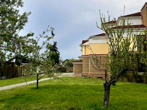 комерційна за адресою Риболовецька вул., 1