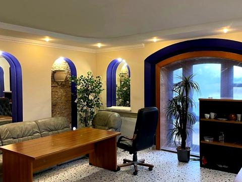 комерційна за адресою Риболовецька вул., 1