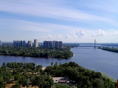 квартира за адресою Дніпровська набережна вул., 17-К