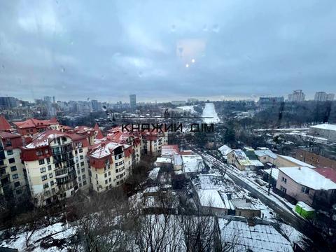 квартира за адресою Докучаєвська вул., 16