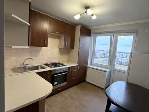 квартира по адресу Героев Крут бульв. (Героїв Сталінграду), 22