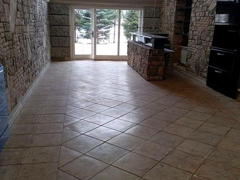 комерційна за адресою Петра Григоренка просп. (Маршала Жукова), 39