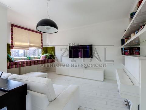 квартира за адресою Євгена Коновальця вул. (Щорса), 32-Б