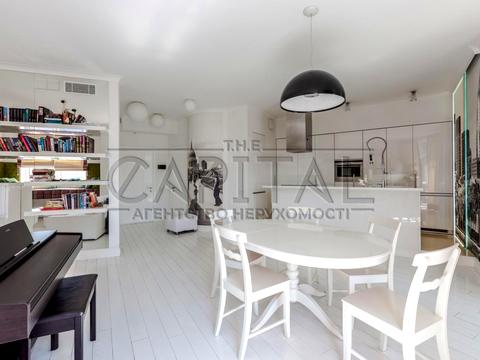 квартира за адресою Євгена Коновальця вул. (Щорса), 32-Б