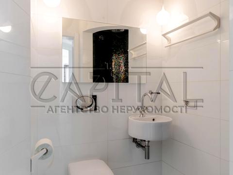 квартира за адресою Євгена Коновальця вул. (Щорса), 32-Б