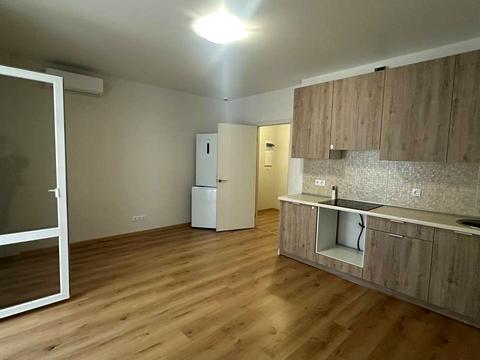 квартира за адресою смт. Авангард, Спрейса вул., 15