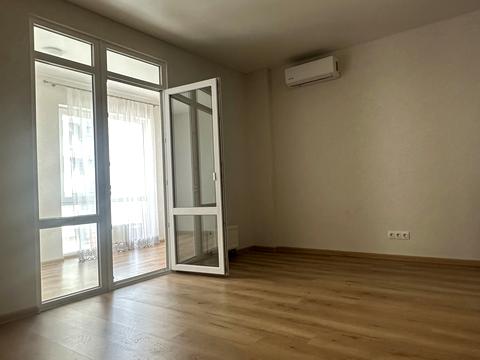 квартира за адресою смт. Авангард, Спрейса вул., 15