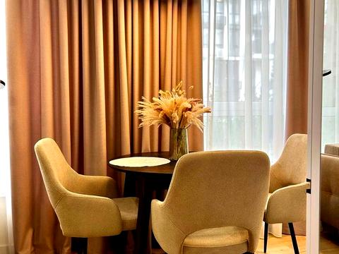 квартира за адресою Салютна вул., (Будинок 02301-02303)