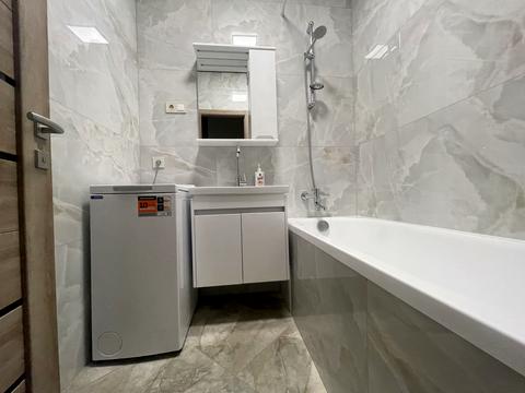 квартира за адресою Володимира Великого вул., 5а
