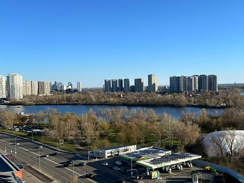 квартира за адресою Дніпровська набережна вул., 17-К