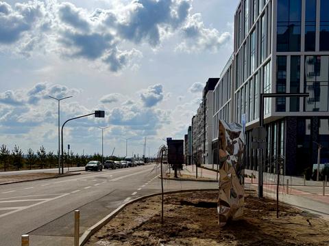 комерційна за адресою В'ячеслава Чорновола вул., (Будинок 37)