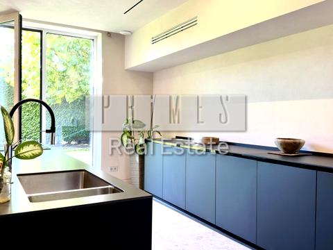 будинок за адресою смт. Козин, Чижено Тетяни вул., 1