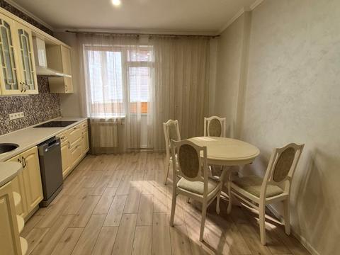 квартира за адресою Дніпровська набережна вул., 23