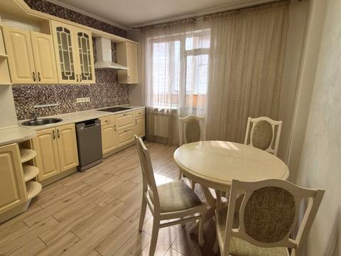 квартира за адресою Дніпровська набережна вул., 23