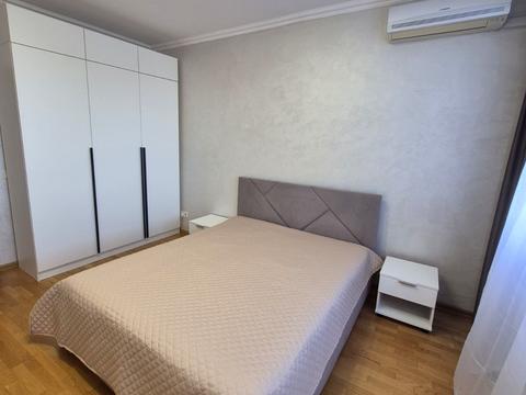 квартира за адресою Дніпровська набережна вул., 23