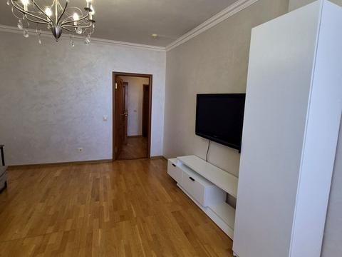 квартира за адресою Дніпровська набережна вул., 23