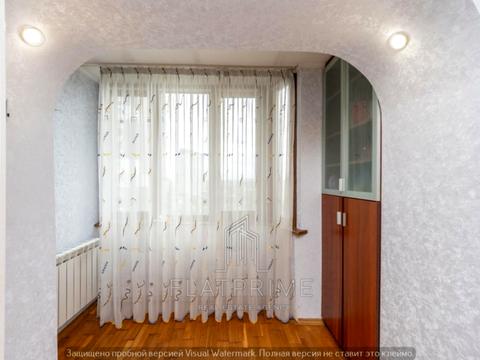 квартира за адресою Азербайджанська вул. (Бакинських Комісарів), 16/1