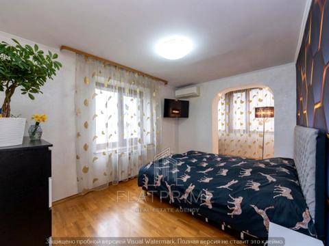 квартира за адресою Азербайджанська вул. (Бакинських Комісарів), 16/1