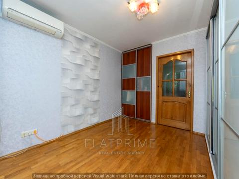 квартира за адресою Азербайджанська вул. (Бакинських Комісарів), 16/1