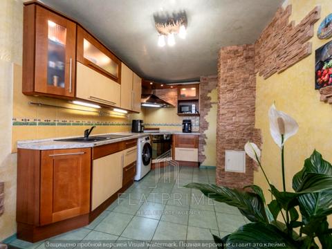 квартира за адресою Азербайджанська вул. (Бакинських Комісарів), 16/1