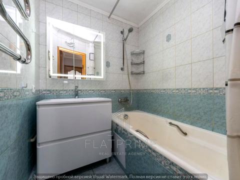 квартира за адресою Азербайджанська вул. (Бакинських Комісарів), 16/1