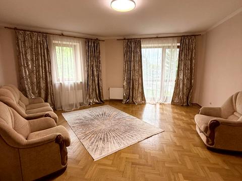 квартира за адресою Павла Тичини вул., 9