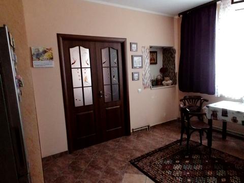 квартира за адресою Тролейбусна вул., 30