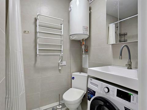 квартира за адресою Олега Мудрака вул. (Генерала Наумова), 1-Б