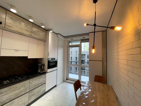 квартира за адресою Залізнична вул., 9