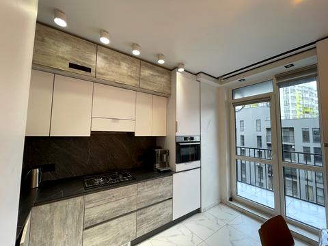 квартира за адресою Залізнична вул., 9