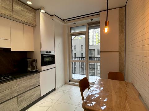 квартира за адресою Залізнична вул., 9