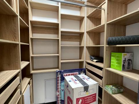 квартира за адресою Залізнична вул., 9