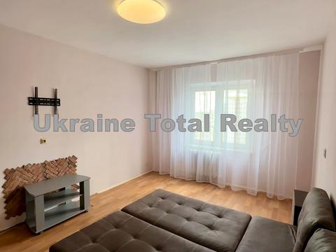 квартира за адресою Милославська вул., 32/51а