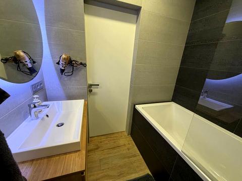 квартира по адресу Юнатская ул., 8