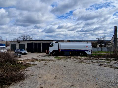 коммерческая по адресу Богдана Хмельницького, 219