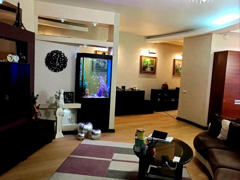 квартира за адресою Олександра Олеся вул., 25д