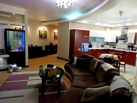 квартира за адресою Олександра Олеся вул., 25д