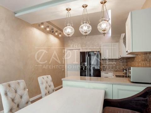 квартира по адресу Андрея Верхогляда ул. (Михайла Драгомирова), 11