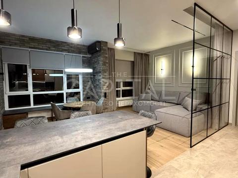 квартира по адресу Киев, Салютная ул., (Будинок 04401-04403)