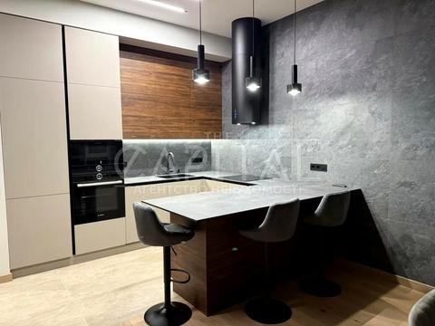 квартира по адресу Киев, Салютная ул., (Будинок 04401-04403)