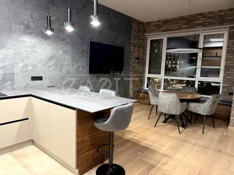 квартира по адресу Киев, Салютная ул., (Будинок 04401-04403)