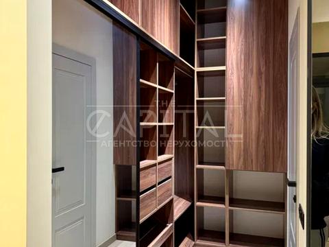 квартира по адресу Киев, Салютная ул., (Будинок 04401-04403)