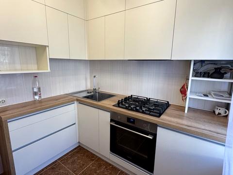 квартира по адресу Князей Кориатовичей ул., 184