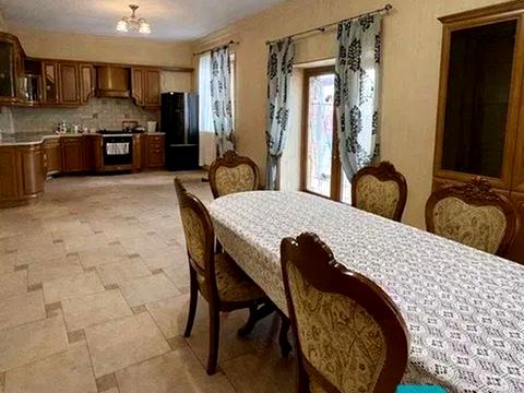 будинок за адресою 12-та Ентузіастів, 18