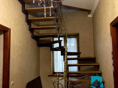 будинок за адресою 12-та Ентузіастів, 18