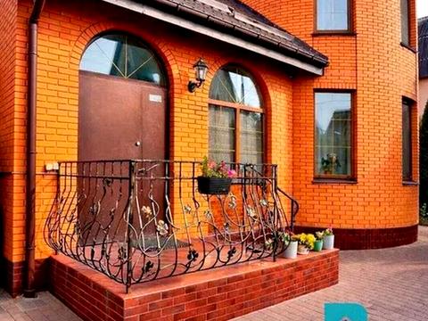 будинок за адресою 12-та Ентузіастів, 18