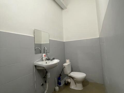 комерційна за адресою Василя Верховинця вул., 10