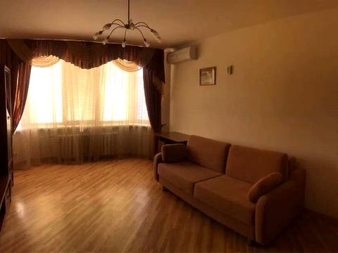 квартира за адресою Анни Ахматової вул., 35-А